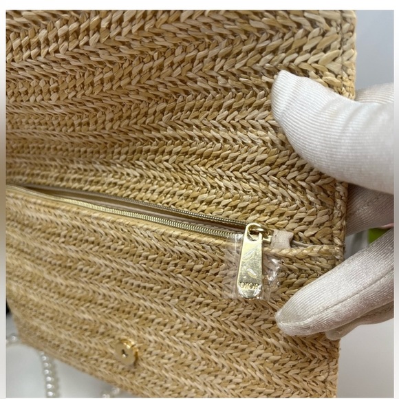 Dior Raffia Clutch with removable chain! - Picture 2 of 4